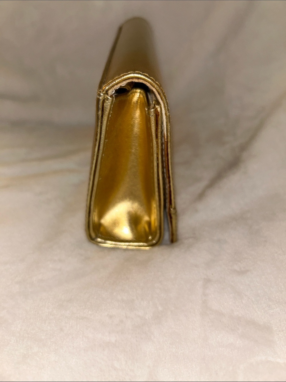 Vintage Metallic Gold Wave-Accent Evening Clutch w/ crossbody strap - Picture 5 of 7